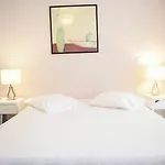 Residhotel Centre 3*