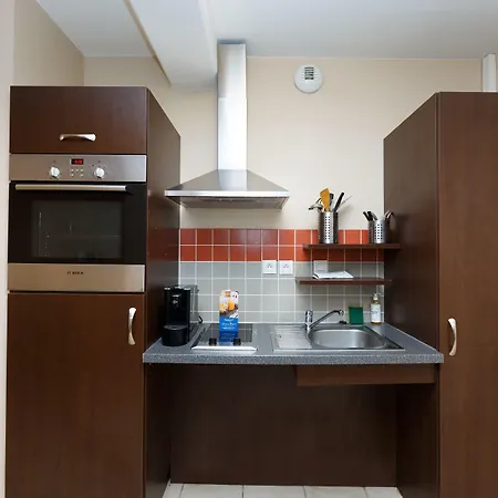 Residhotel Centre Apartmanhotel 3*