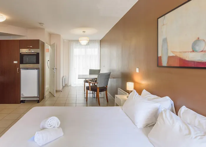 Residhotel Centre Aparthotel 3*