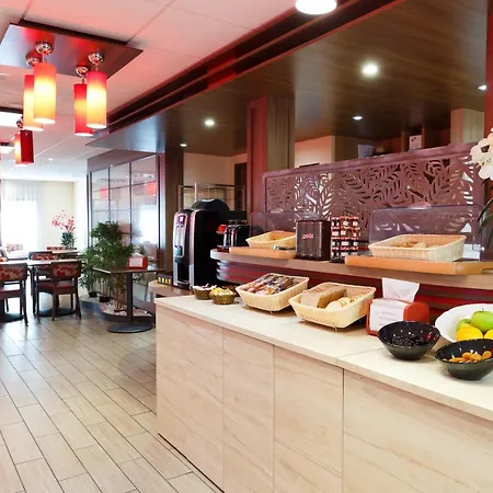 Residhotel Centre Aparthotel 3*