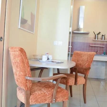 Apartahotel Residhotel Centre 3*