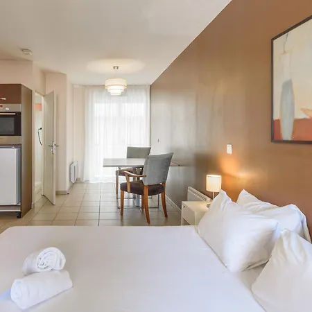 Residhotel Centre Aparthotel 3*